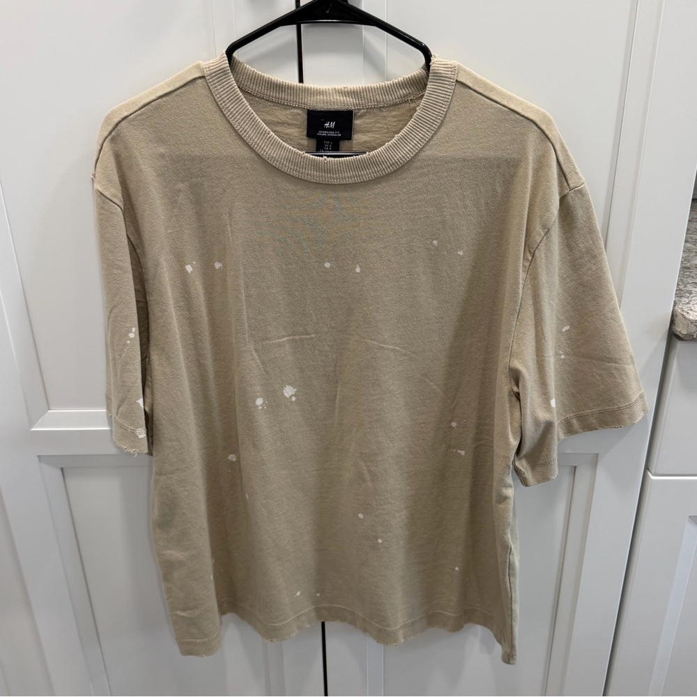 H&M tan t-shirt